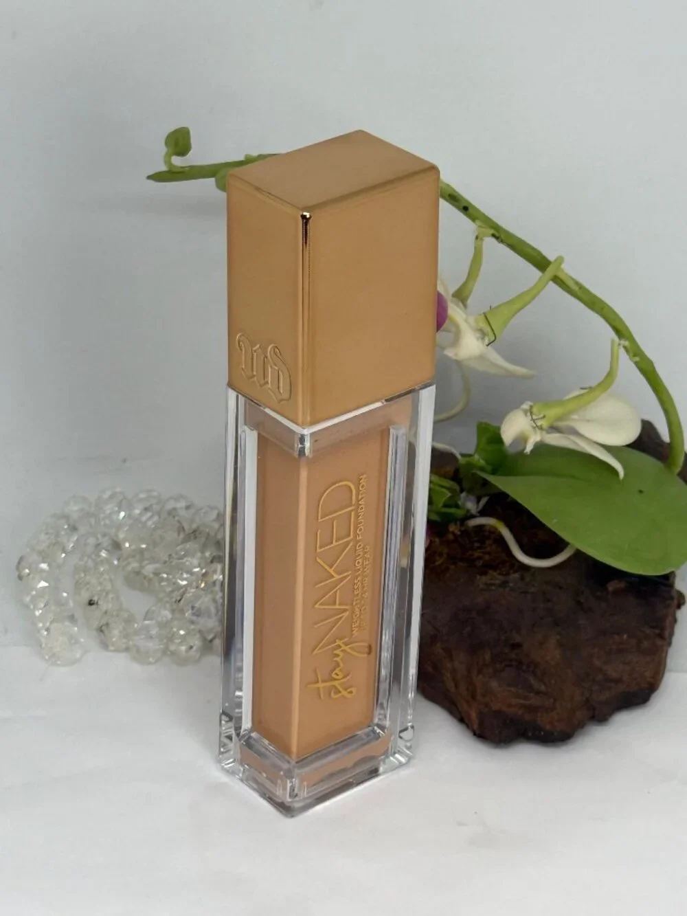 Urban Decay Stay Naked Weightless Liquid Foundation - 40WO - 1 fl oz -New in Box